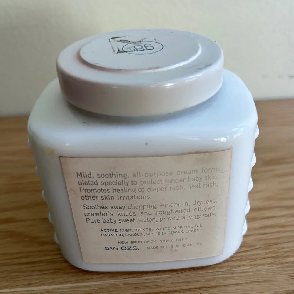 Vtg 1960 Johnson's Baby Cream Jar White‎ Glass Collectible Display almost full
